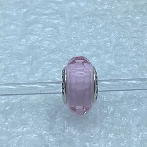 Pandora,” Fascinating Pink ” S925ALE,   Murano Glass Charm # 791068 M1-5
